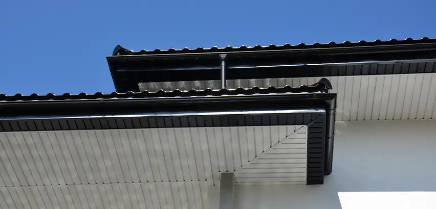 Roof Overhang Repair in Hanover Park