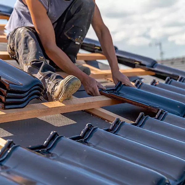 Why Hanover Park Homeowners Choose Hanover Park Roofing Pro for Roof and Gutter Repair?